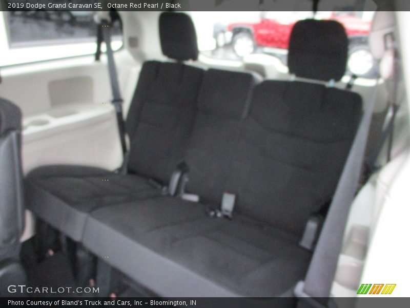 Octane Red Pearl / Black 2019 Dodge Grand Caravan SE
