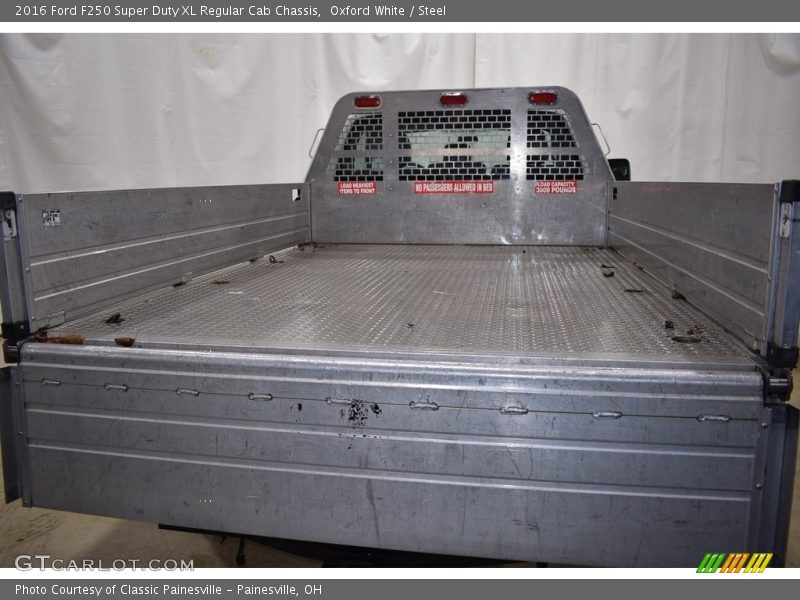 Oxford White / Steel 2016 Ford F250 Super Duty XL Regular Cab Chassis