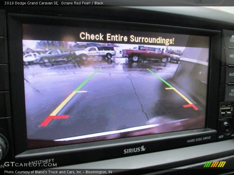 Octane Red Pearl / Black 2019 Dodge Grand Caravan SE
