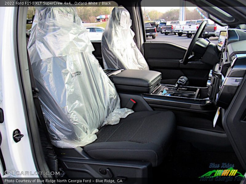 Oxford White / Black 2022 Ford F150 XLT SuperCrew 4x4