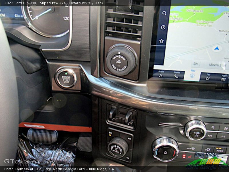 Oxford White / Black 2022 Ford F150 XLT SuperCrew 4x4