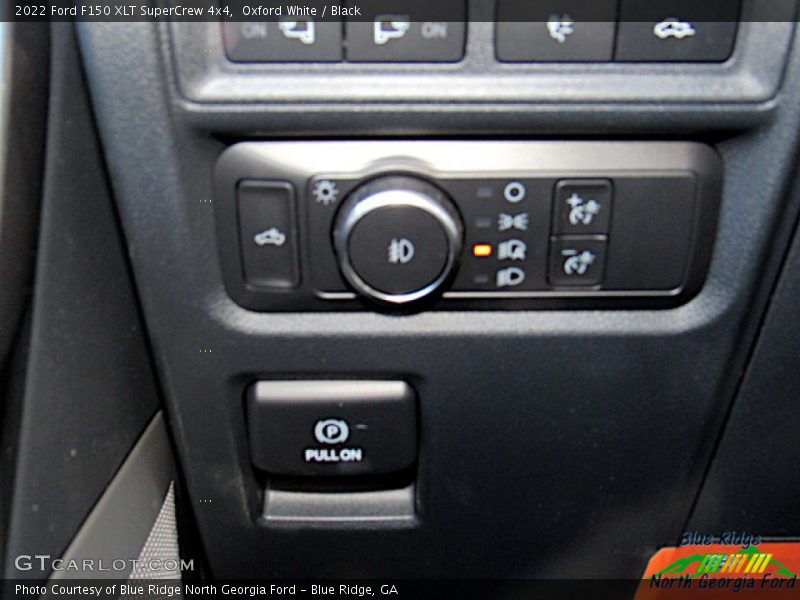 Oxford White / Black 2022 Ford F150 XLT SuperCrew 4x4