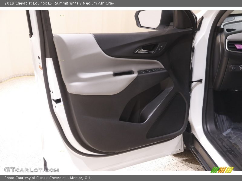 Summit White / Medium Ash Gray 2019 Chevrolet Equinox LS