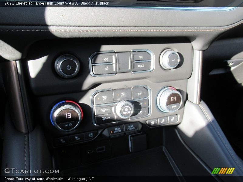 Black / Jet Black 2021 Chevrolet Tahoe High Country 4WD