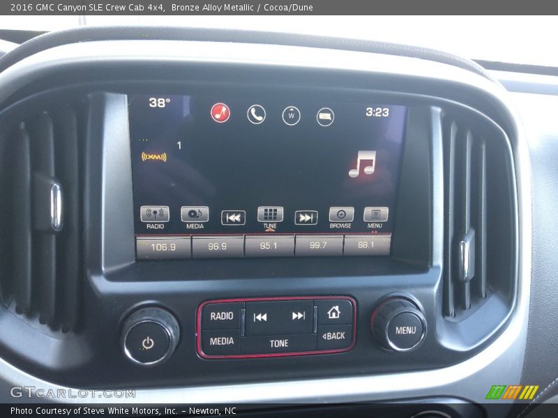 Bronze Alloy Metallic / Cocoa/Dune 2016 GMC Canyon SLE Crew Cab 4x4