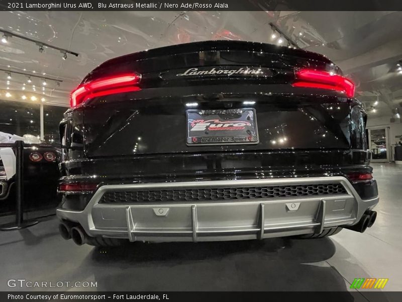 Blu Astraeus Metallic / Nero Ade/Rosso Alala 2021 Lamborghini Urus AWD