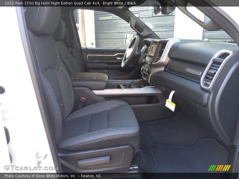 Bright White / Black 2022 Ram 1500 Big Horn Night Edition Quad Cab 4x4