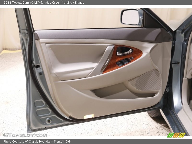 Aloe Green Metallic / Bisque 2011 Toyota Camry XLE V6