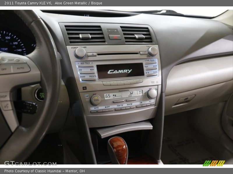 Aloe Green Metallic / Bisque 2011 Toyota Camry XLE V6