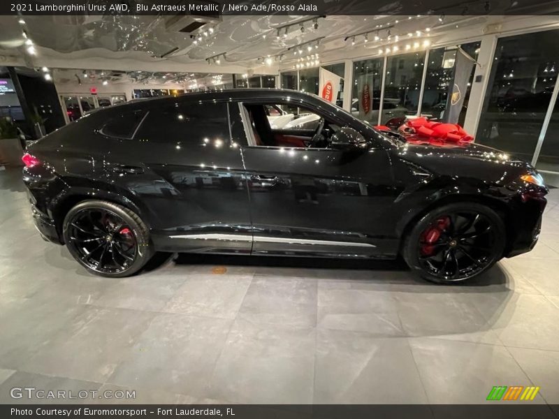  2021 Urus AWD Blu Astraeus Metallic