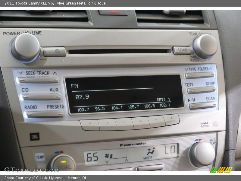 Aloe Green Metallic / Bisque 2011 Toyota Camry XLE V6