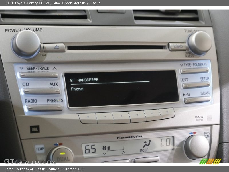 Aloe Green Metallic / Bisque 2011 Toyota Camry XLE V6