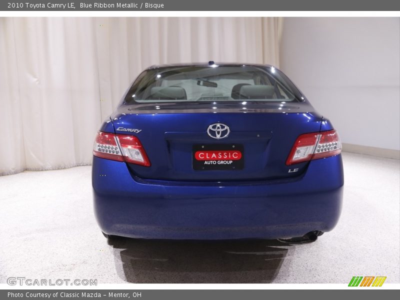 Blue Ribbon Metallic / Bisque 2010 Toyota Camry LE