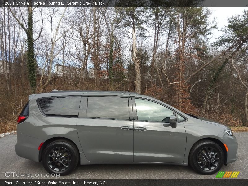 Ceramic Gray / Black 2021 Chrysler Pacifica Touring L