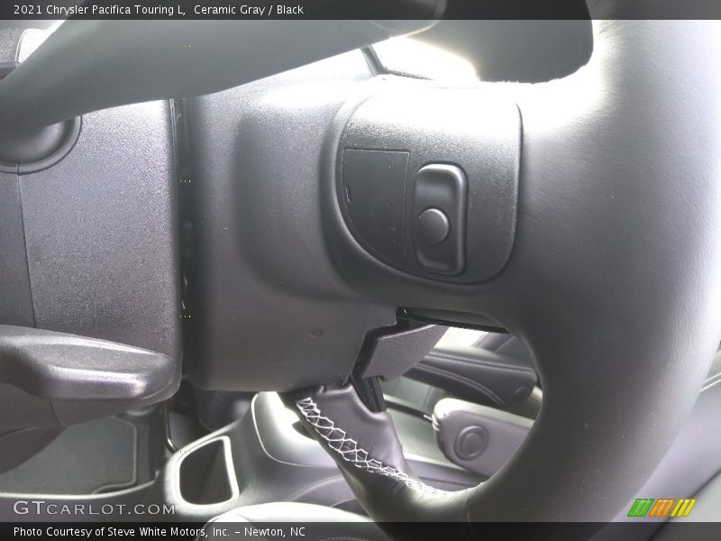 Ceramic Gray / Black 2021 Chrysler Pacifica Touring L