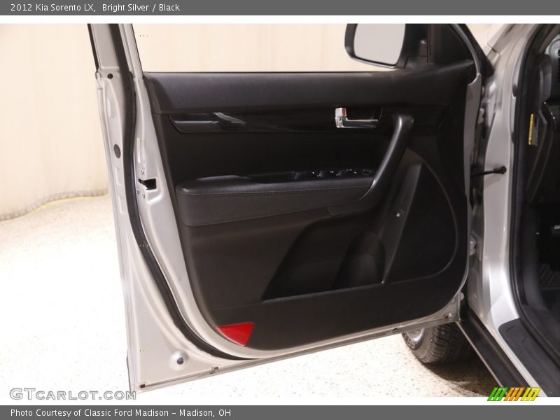 Bright Silver / Black 2012 Kia Sorento LX