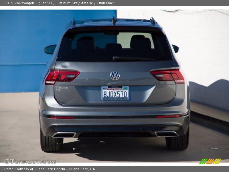 Platinum Gray Metallic / Titan Black 2019 Volkswagen Tiguan SEL