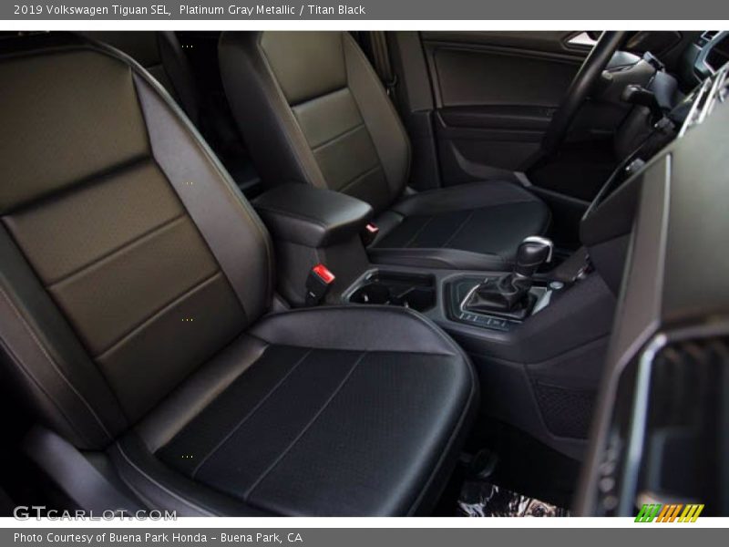 Platinum Gray Metallic / Titan Black 2019 Volkswagen Tiguan SEL