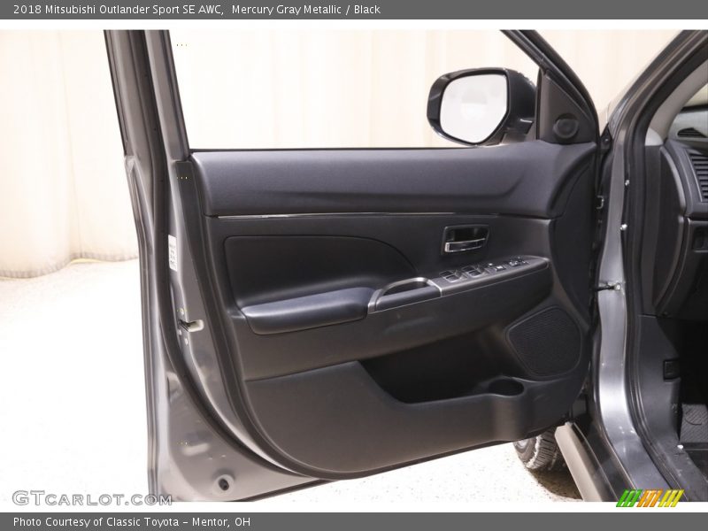 Mercury Gray Metallic / Black 2018 Mitsubishi Outlander Sport SE AWC
