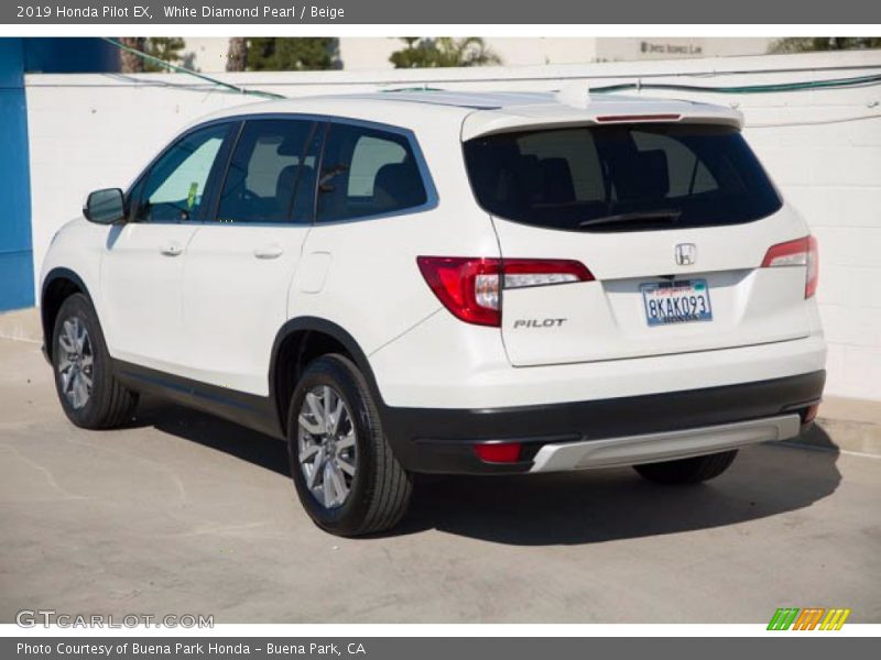 White Diamond Pearl / Beige 2019 Honda Pilot EX