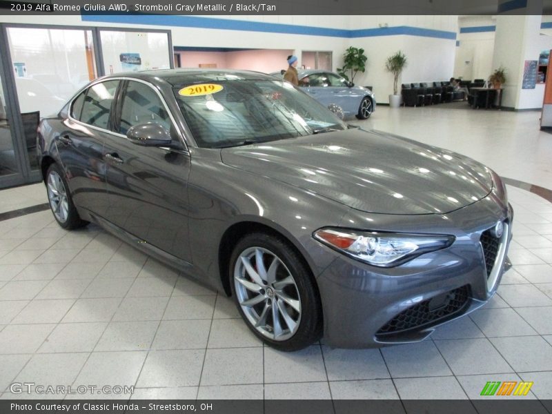 Stromboli Gray Metallic / Black/Tan 2019 Alfa Romeo Giulia AWD