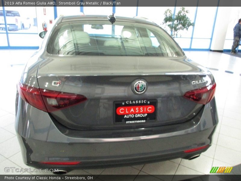 Stromboli Gray Metallic / Black/Tan 2019 Alfa Romeo Giulia AWD