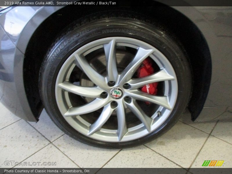 Stromboli Gray Metallic / Black/Tan 2019 Alfa Romeo Giulia AWD