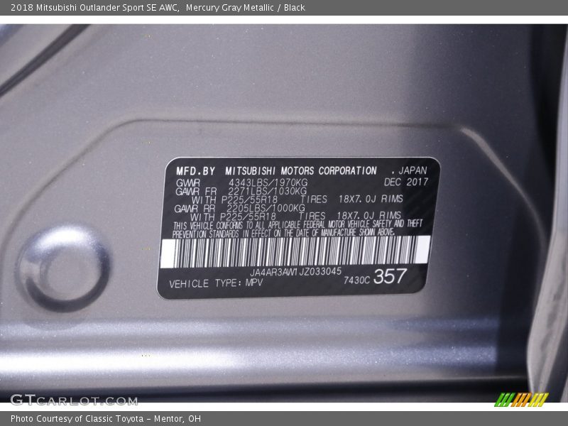 Mercury Gray Metallic / Black 2018 Mitsubishi Outlander Sport SE AWC