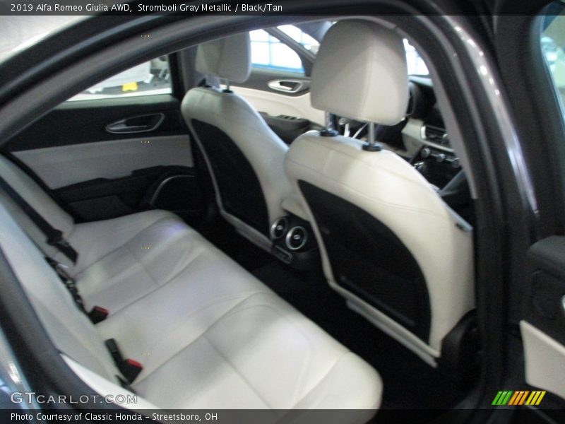 Stromboli Gray Metallic / Black/Tan 2019 Alfa Romeo Giulia AWD