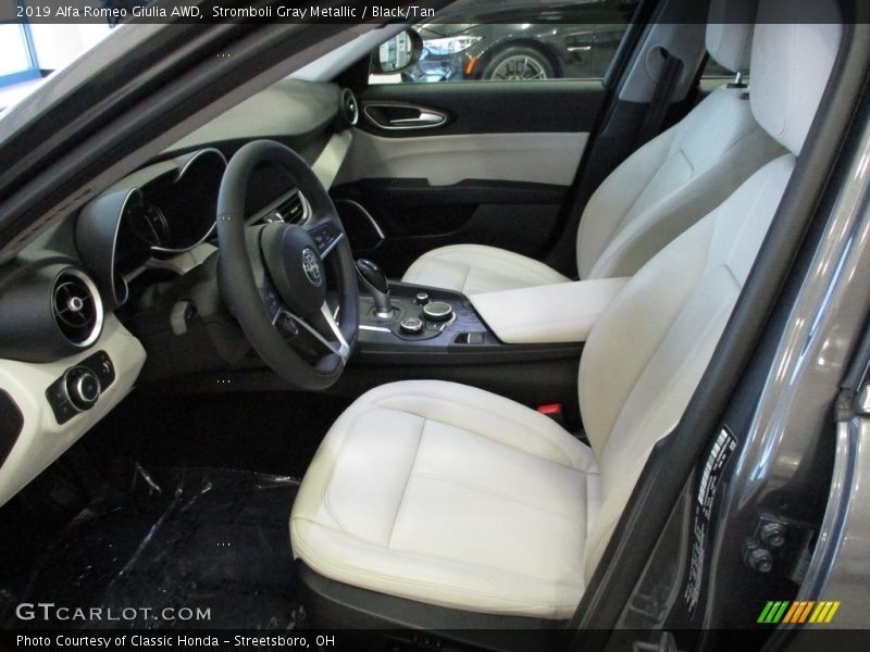 Stromboli Gray Metallic / Black/Tan 2019 Alfa Romeo Giulia AWD