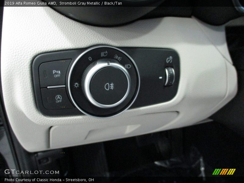 Stromboli Gray Metallic / Black/Tan 2019 Alfa Romeo Giulia AWD