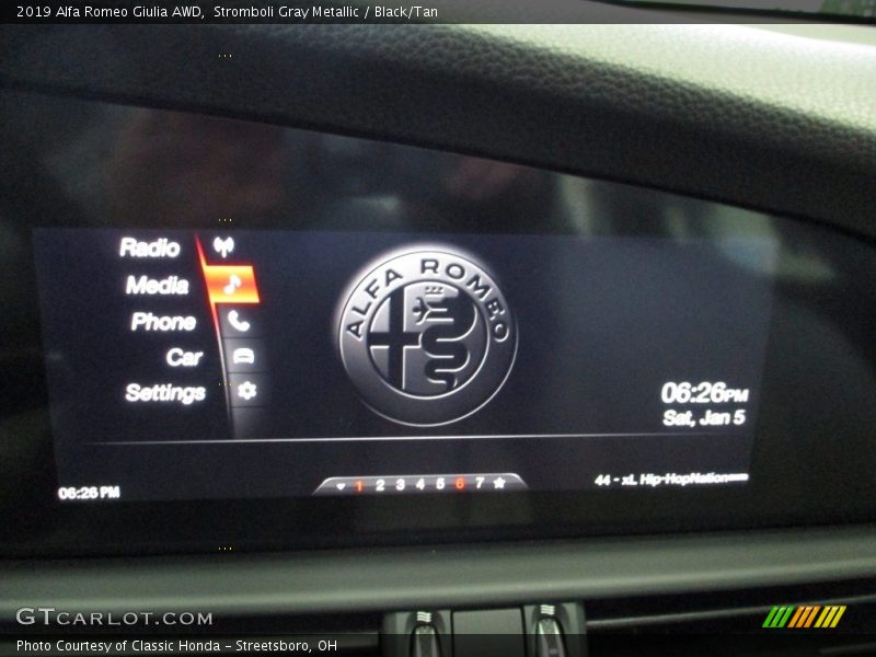 Stromboli Gray Metallic / Black/Tan 2019 Alfa Romeo Giulia AWD