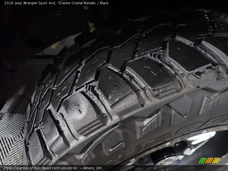 Granite Crystal Metallic / Black 2018 Jeep Wrangler Sport 4x4
