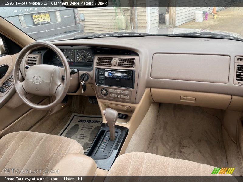 Dashboard of 1995 Avalon XLS