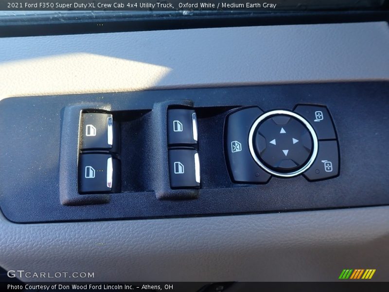 Oxford White / Medium Earth Gray 2021 Ford F350 Super Duty XL Crew Cab 4x4 Utility Truck