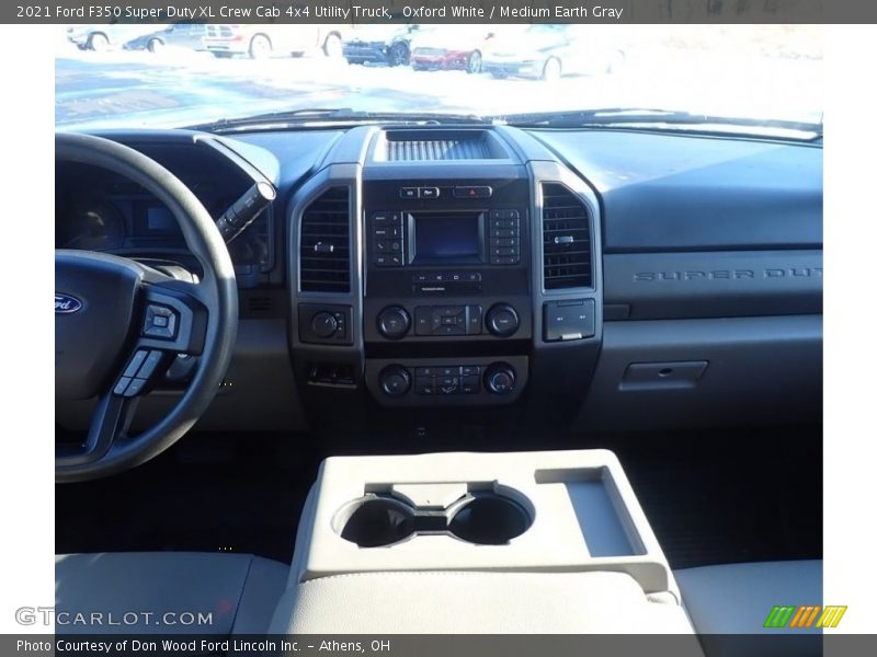 Oxford White / Medium Earth Gray 2021 Ford F350 Super Duty XL Crew Cab 4x4 Utility Truck