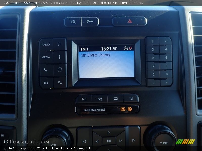 Oxford White / Medium Earth Gray 2021 Ford F350 Super Duty XL Crew Cab 4x4 Utility Truck