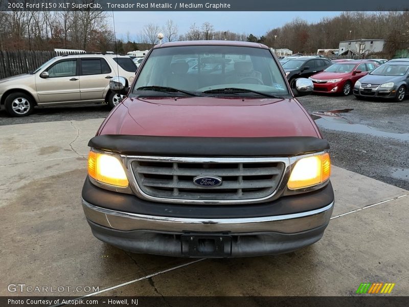 Toreador Red Metallic / Medium Graphite 2002 Ford F150 XLT SuperCab