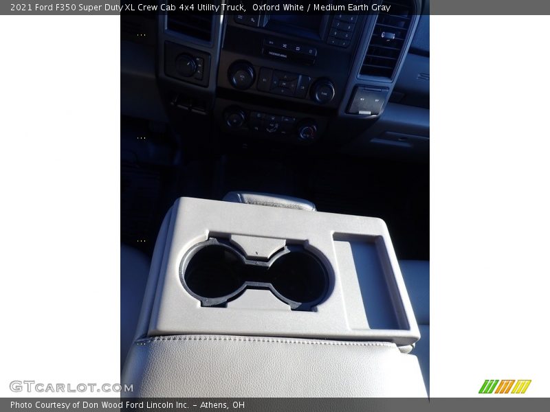 Oxford White / Medium Earth Gray 2021 Ford F350 Super Duty XL Crew Cab 4x4 Utility Truck