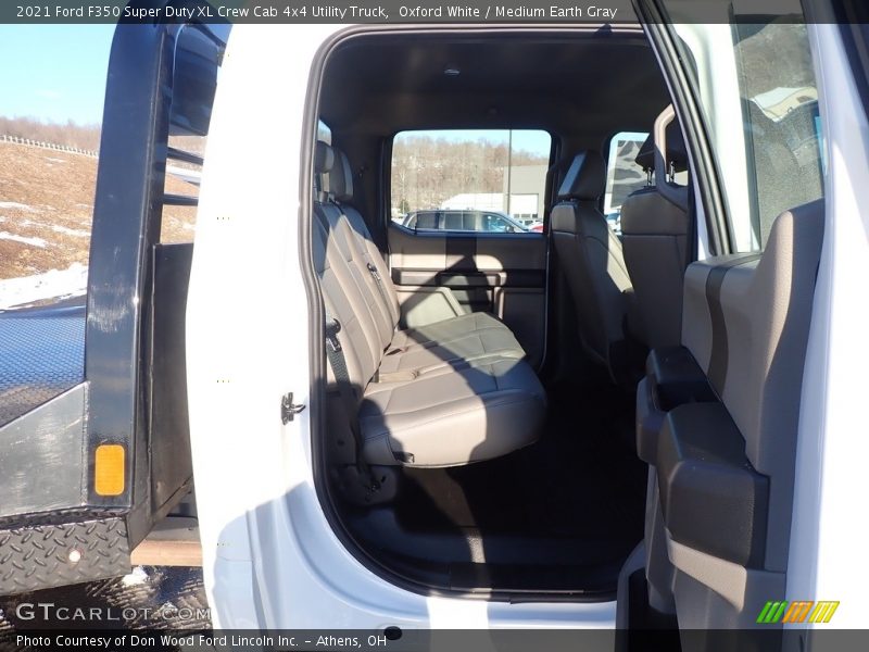 Oxford White / Medium Earth Gray 2021 Ford F350 Super Duty XL Crew Cab 4x4 Utility Truck