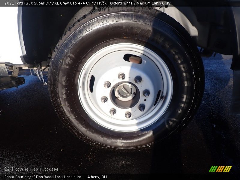 Oxford White / Medium Earth Gray 2021 Ford F350 Super Duty XL Crew Cab 4x4 Utility Truck