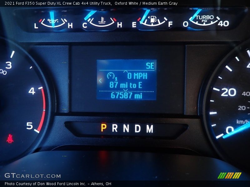 Oxford White / Medium Earth Gray 2021 Ford F350 Super Duty XL Crew Cab 4x4 Utility Truck