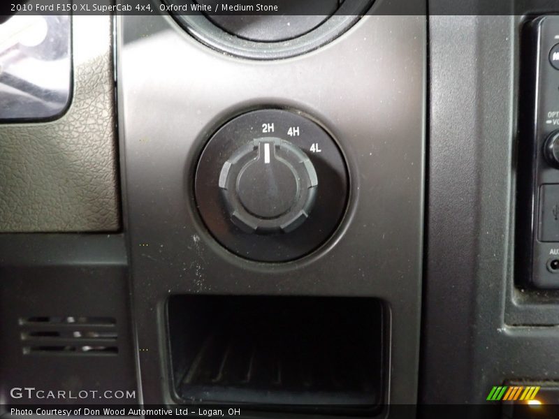 Oxford White / Medium Stone 2010 Ford F150 XL SuperCab 4x4