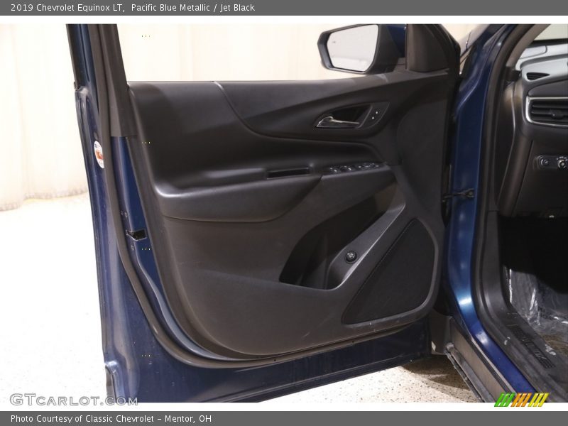 Pacific Blue Metallic / Jet Black 2019 Chevrolet Equinox LT