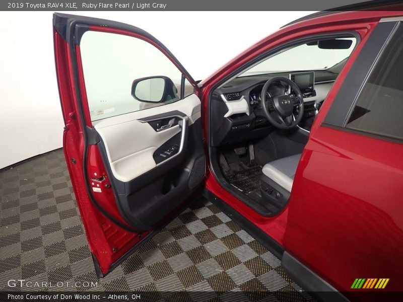Ruby Flare Pearl / Light Gray 2019 Toyota RAV4 XLE