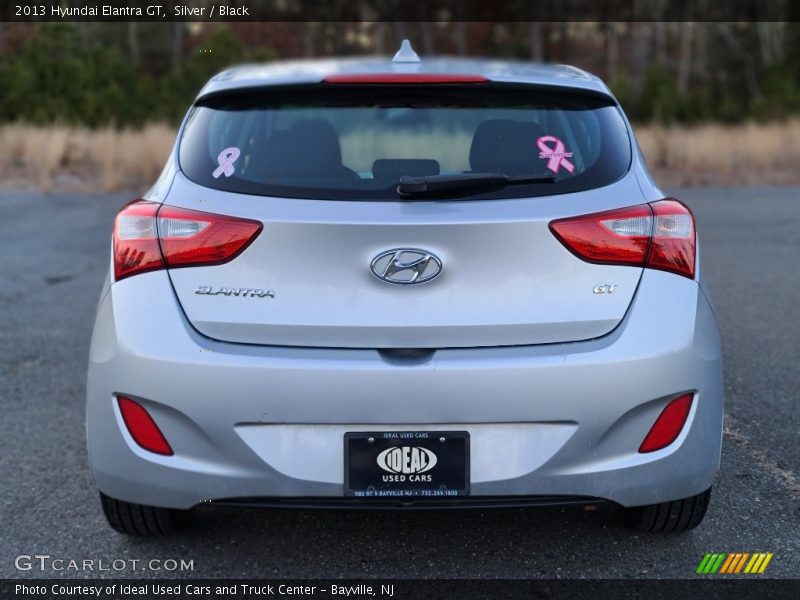 Silver / Black 2013 Hyundai Elantra GT