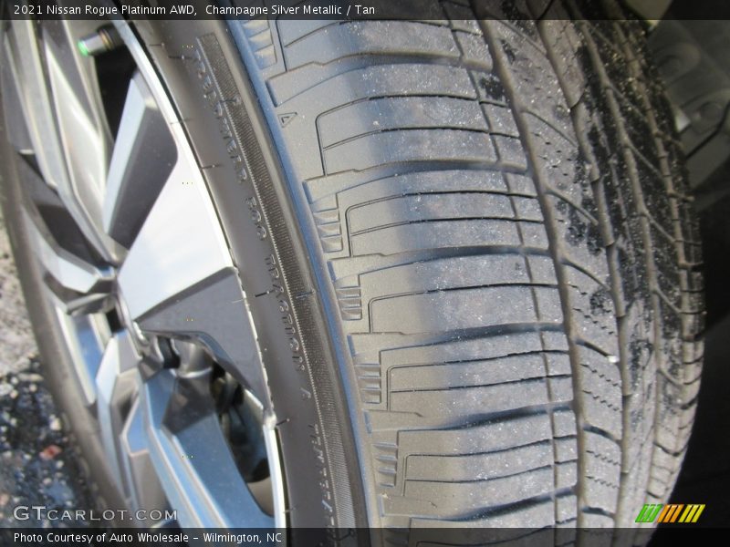 Champagne Silver Metallic / Tan 2021 Nissan Rogue Platinum AWD