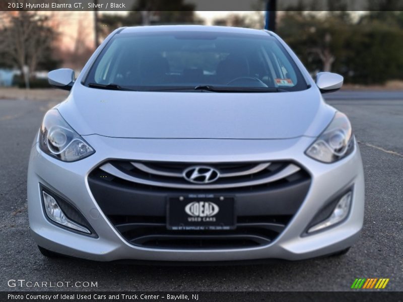 Silver / Black 2013 Hyundai Elantra GT