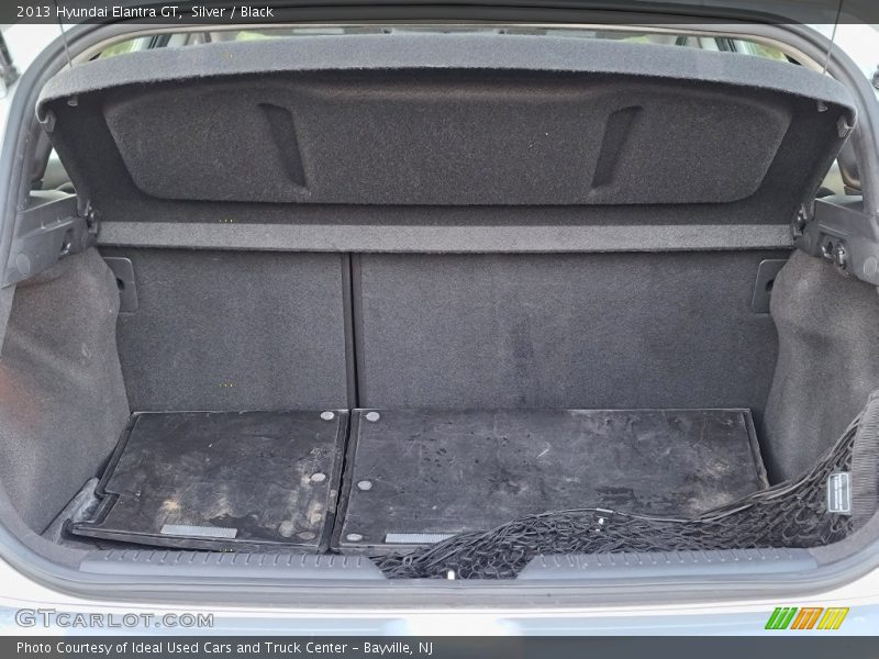Silver / Black 2013 Hyundai Elantra GT
