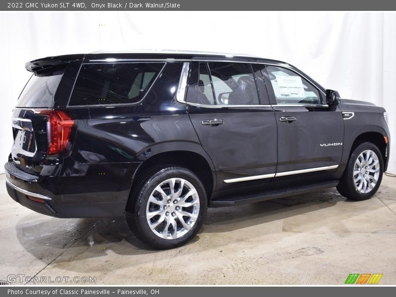 Onyx Black / Dark Walnut/Slate 2022 GMC Yukon SLT 4WD